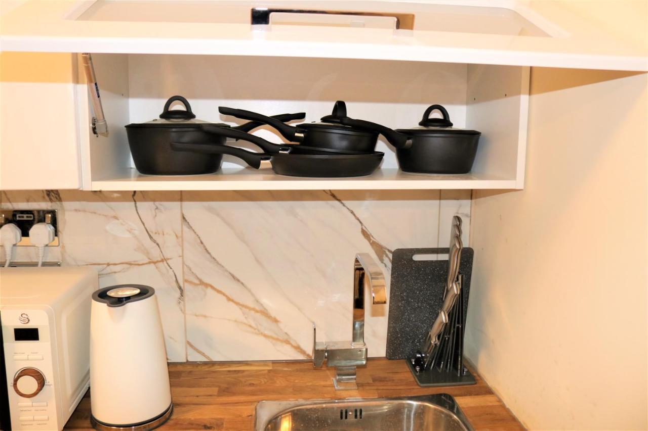 Umbrella Properties Private Apartment Birmingham Bagian luar foto