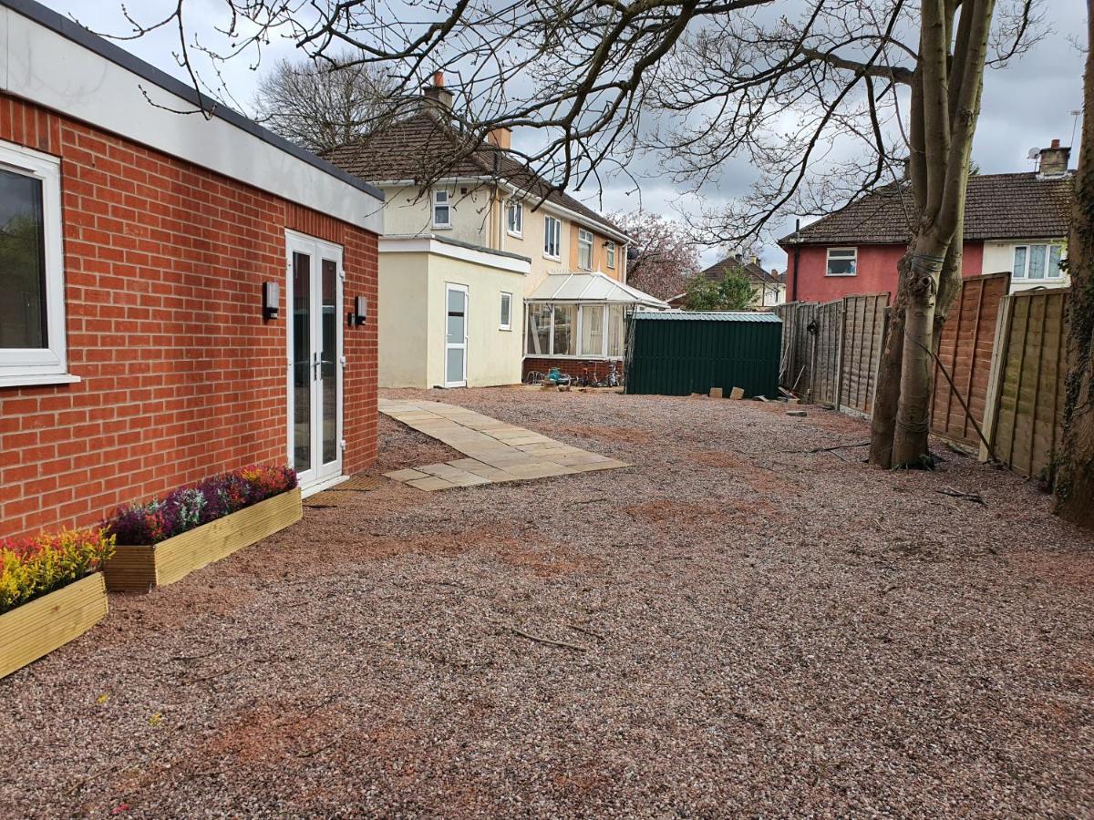 Umbrella Properties Private Apartment Birmingham Bagian luar foto
