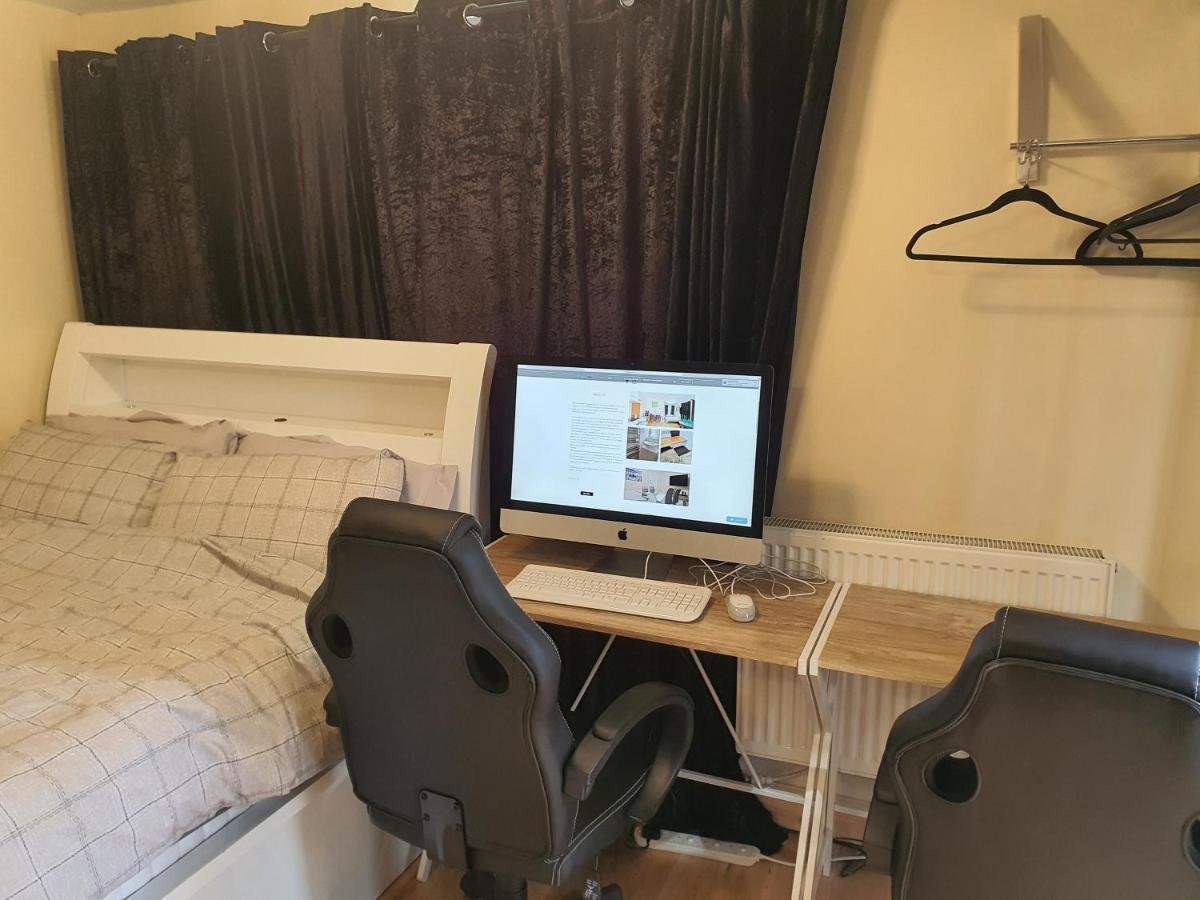 Umbrella Properties Private Apartment Birmingham Bagian luar foto
