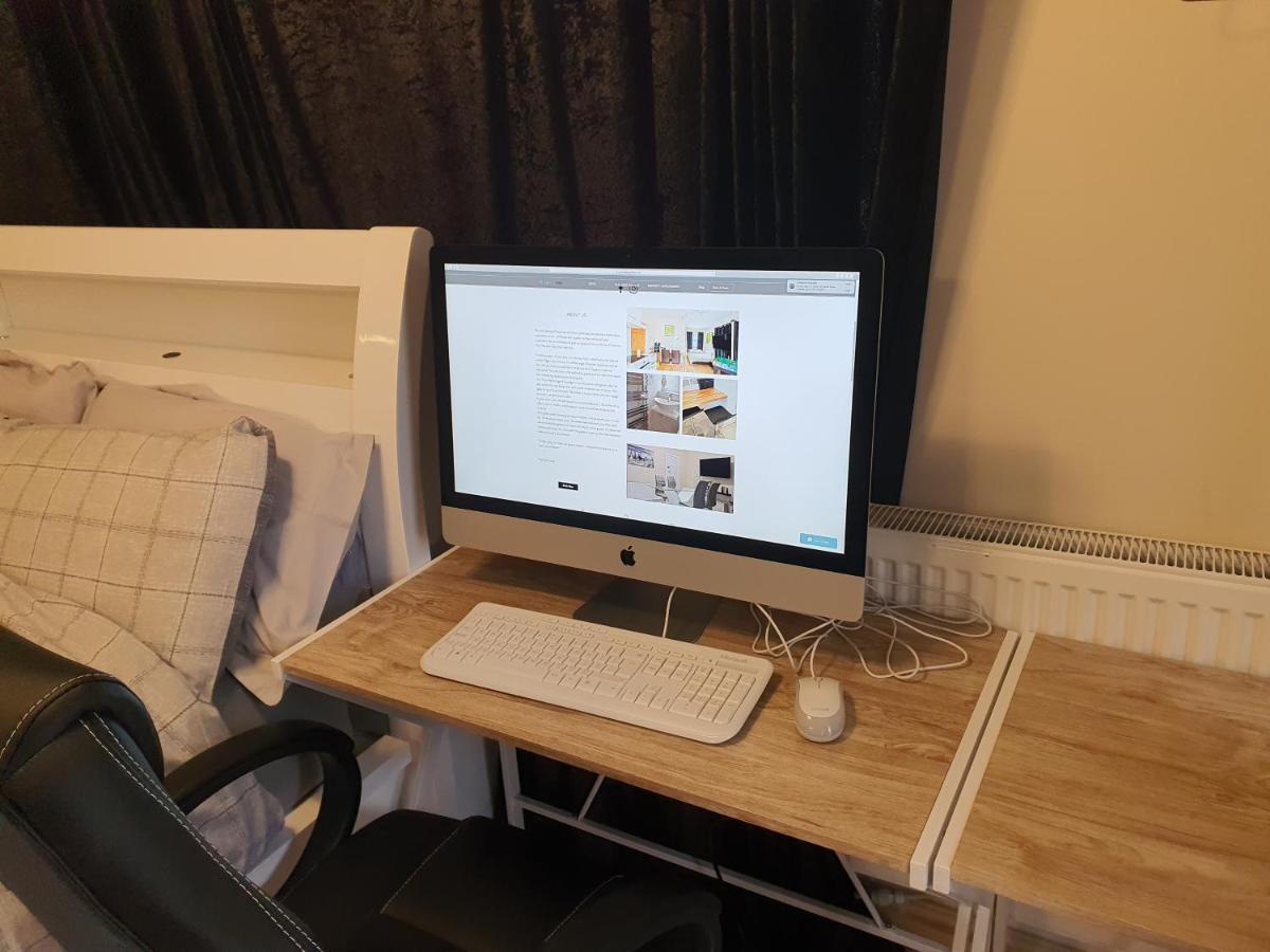 Umbrella Properties Private Apartment Birmingham Bagian luar foto