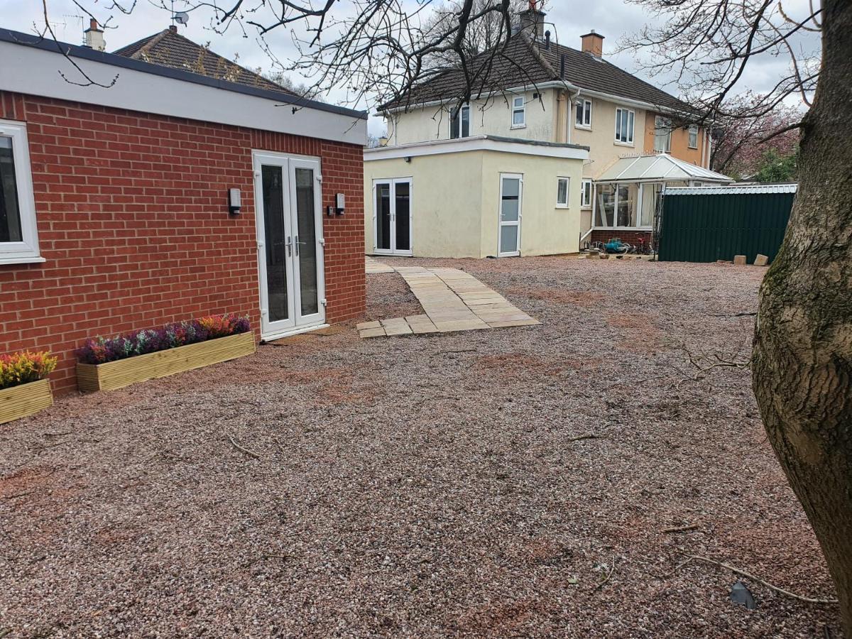 Umbrella Properties Private Apartment Birmingham Bagian luar foto