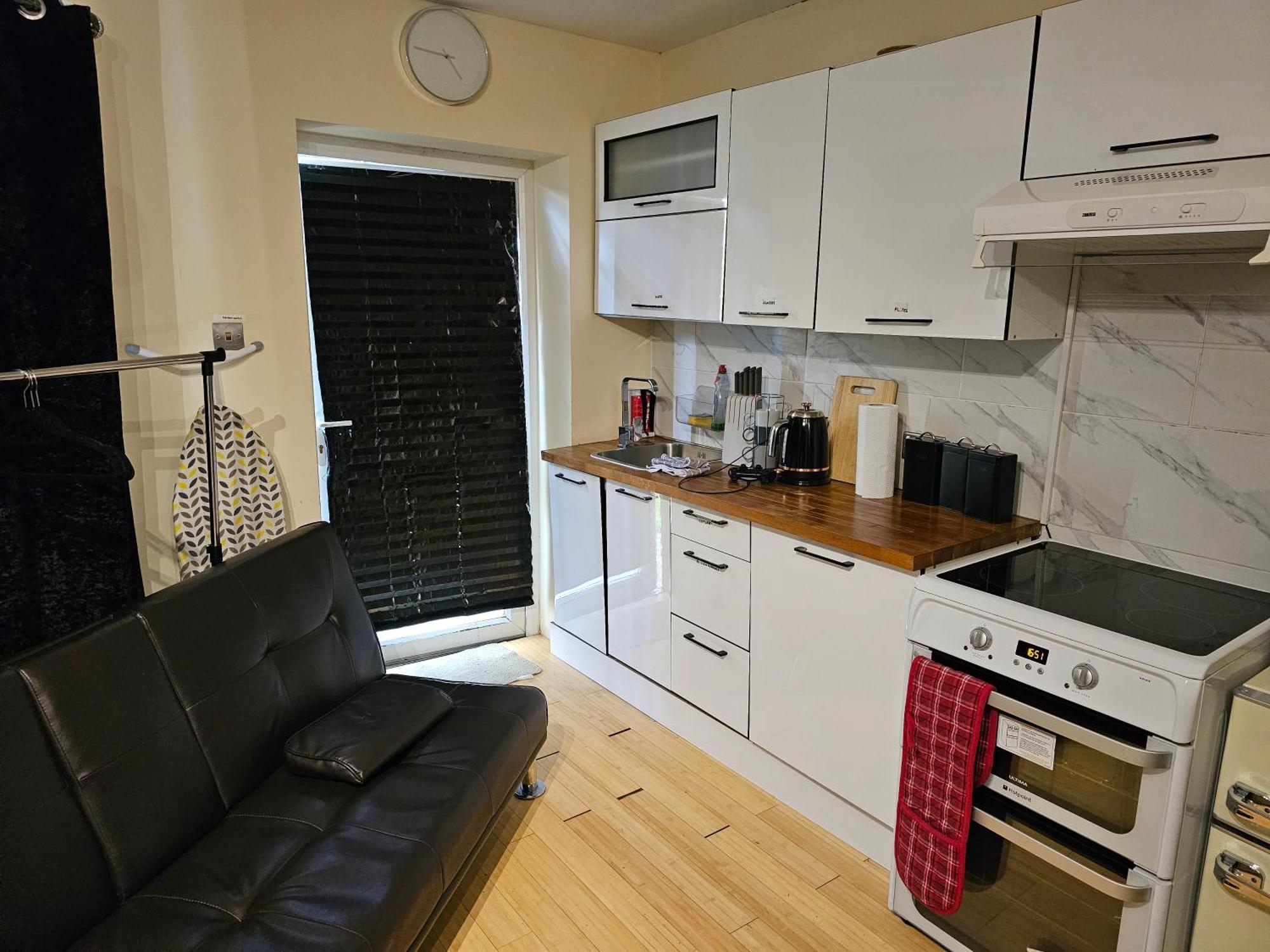 Umbrella Properties Private Apartment Birmingham Bagian luar foto