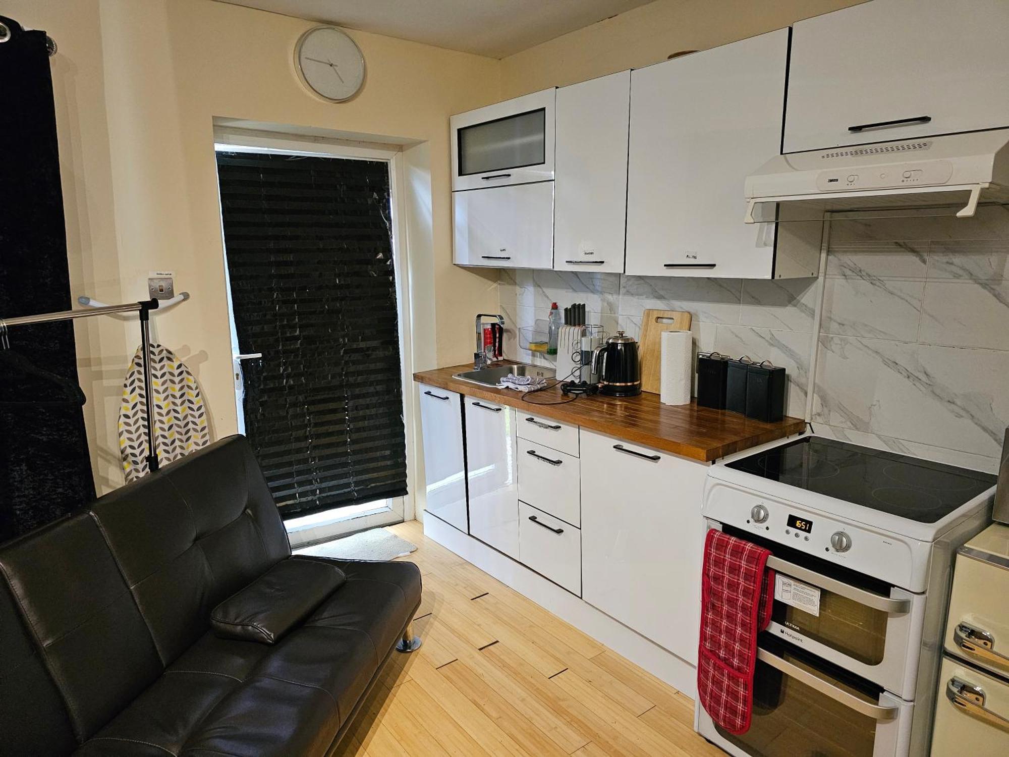 Umbrella Properties Private Apartment Birmingham Bagian luar foto
