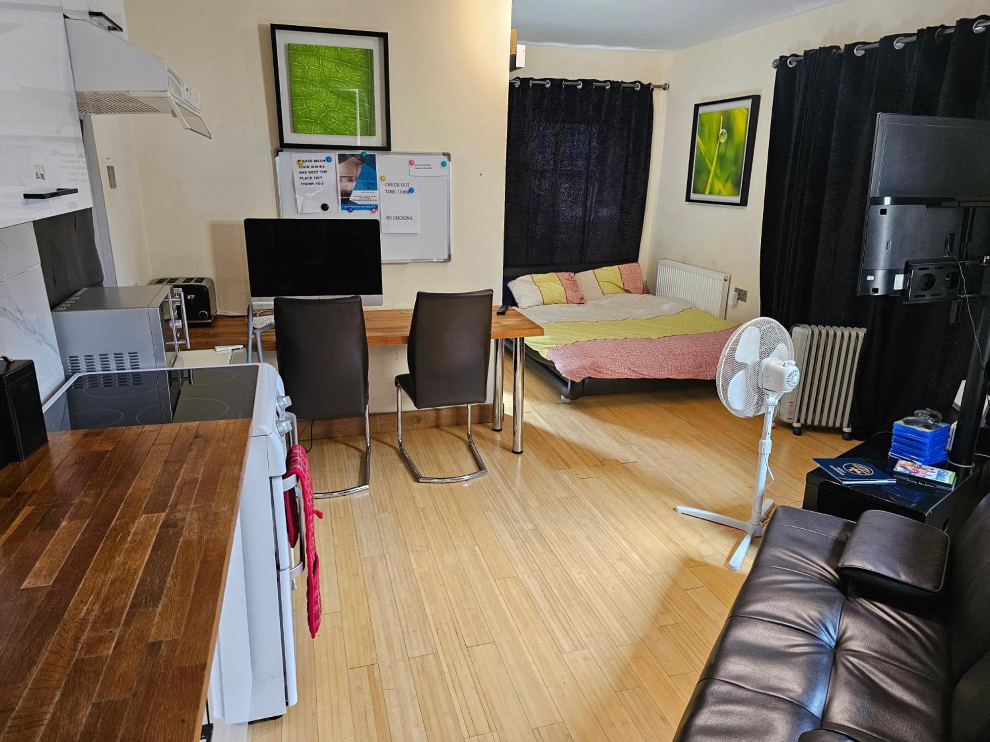 Umbrella Properties Private Apartment Birmingham Bagian luar foto
